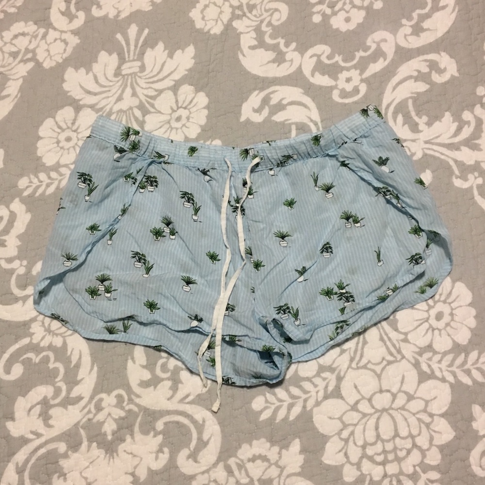 Blue sleepwear shorts with plants